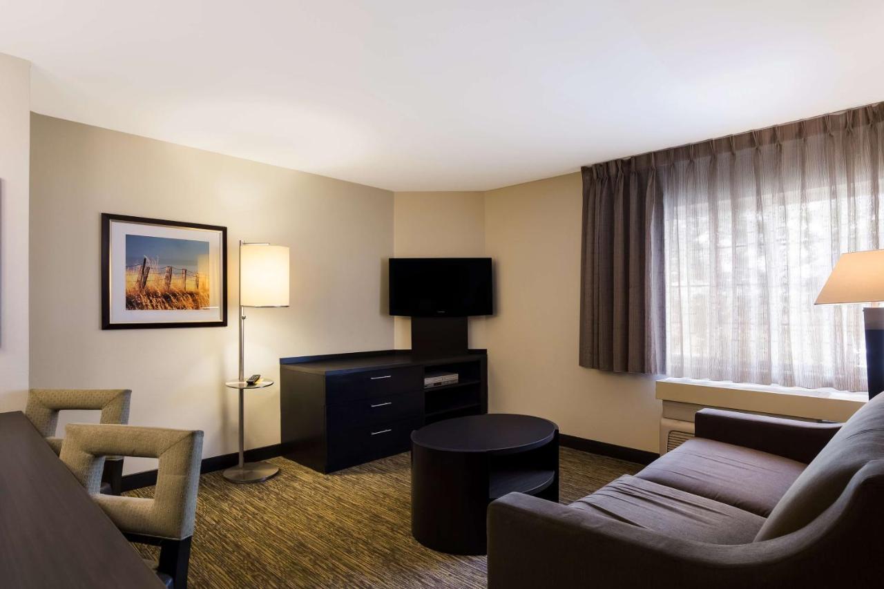 โซเนสตา ซิมพลี สวีท เซนต์หลุยส์ เอิร์ท ซิตี้ Hotel Earth City ภายนอก รูปภาพ
