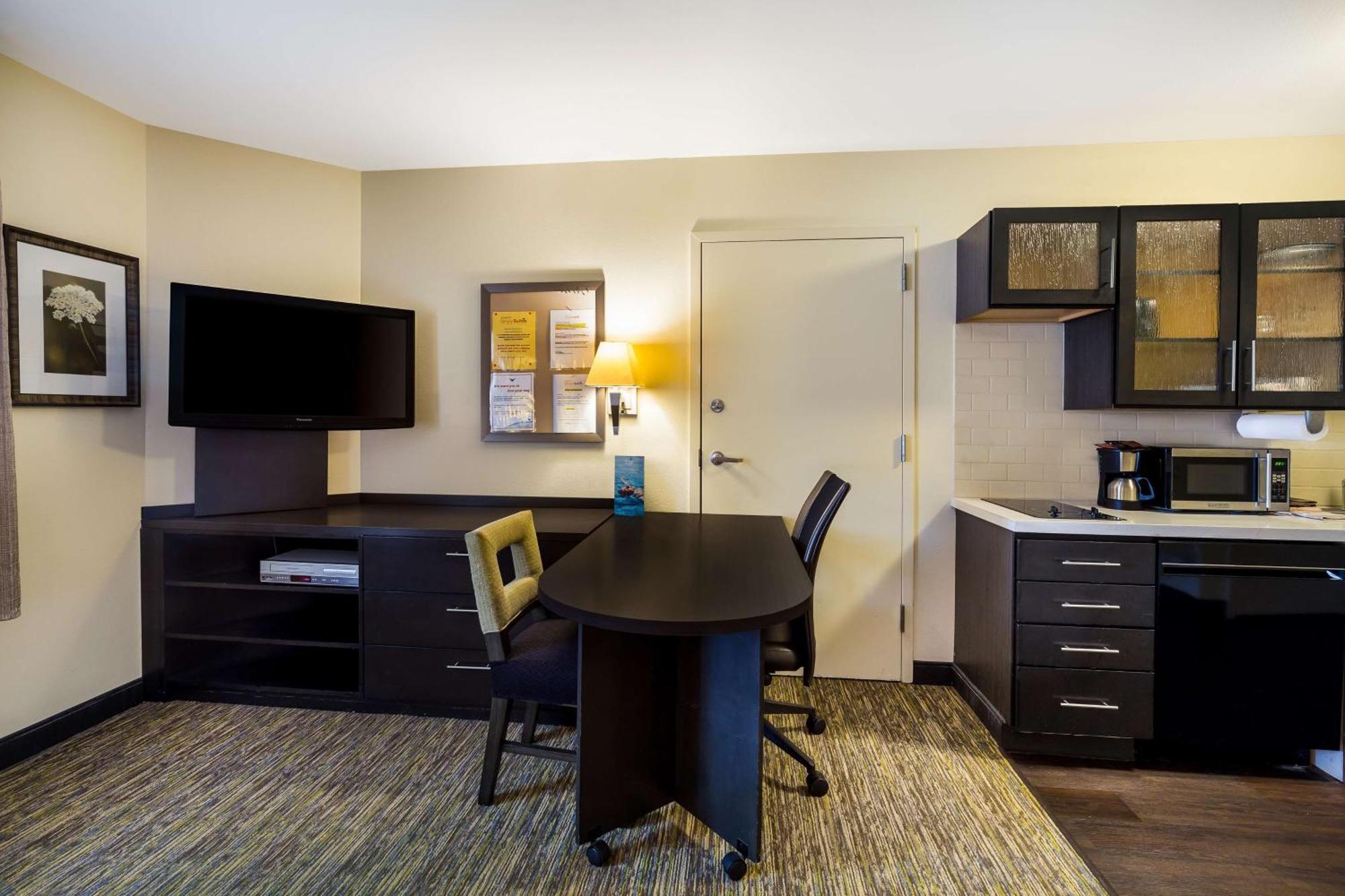 โซเนสตา ซิมพลี สวีท เซนต์หลุยส์ เอิร์ท ซิตี้ Hotel Earth City ภายนอก รูปภาพ