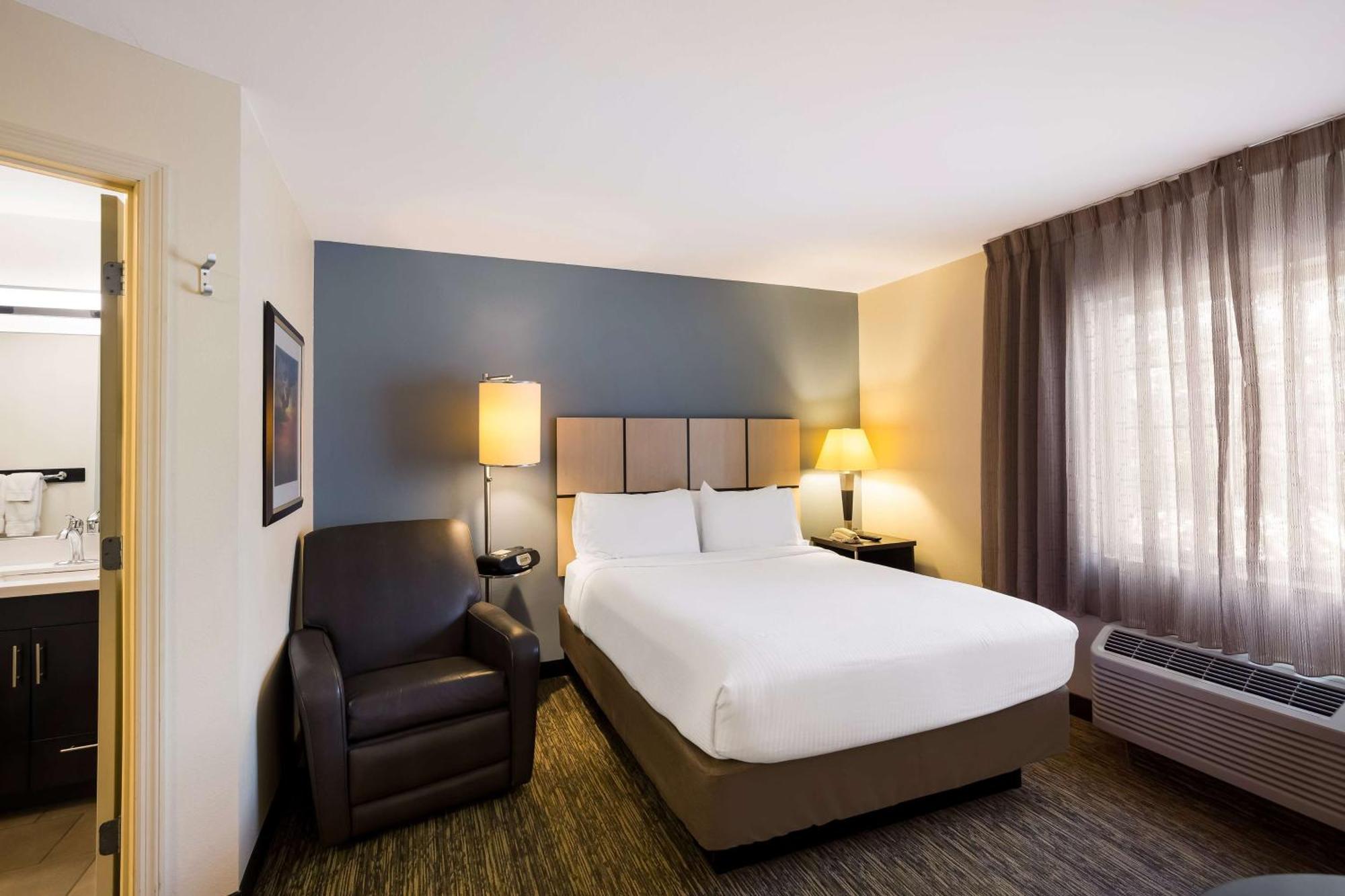 โซเนสตา ซิมพลี สวีท เซนต์หลุยส์ เอิร์ท ซิตี้ Hotel Earth City ภายนอก รูปภาพ